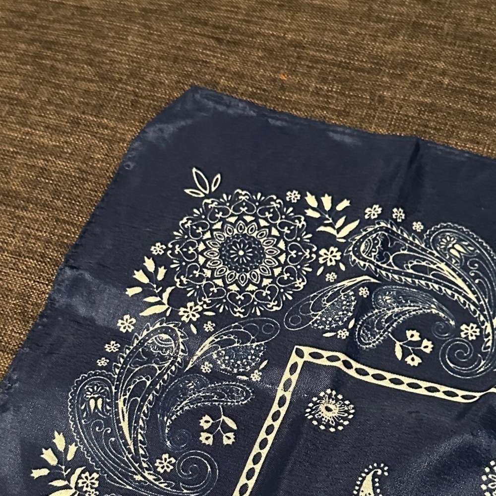 Colorful Bandana Set - Picture 9 of 9